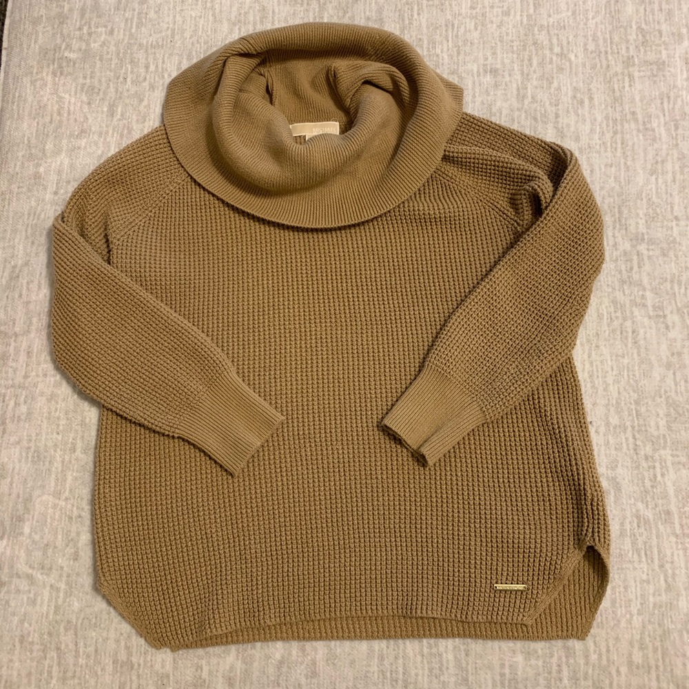 Michael Kors Size M Gently Used Tan Knit Sweater